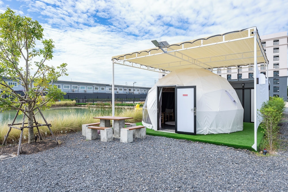 44 residence and resort