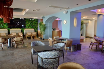 Akteon Girni Hotel,,2 star