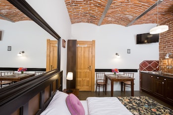 antique apartments plac szczepanski