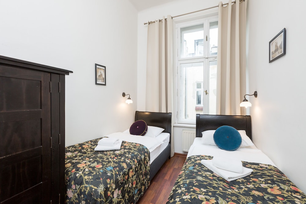 antique apartments plac szczepanski