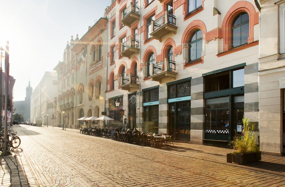 antique apartments plac szczepanski