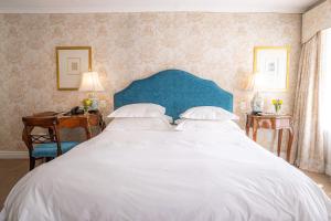 the andros boutique hotel