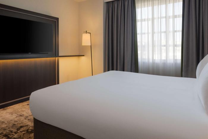 hilton cardiff