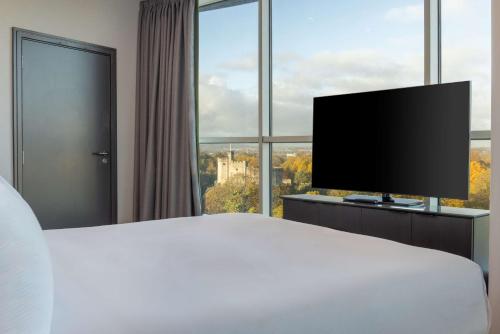 hilton cardiff