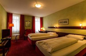 stadt hotel lorrach gbr