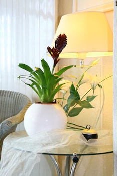 stadt hotel lorrach gbr