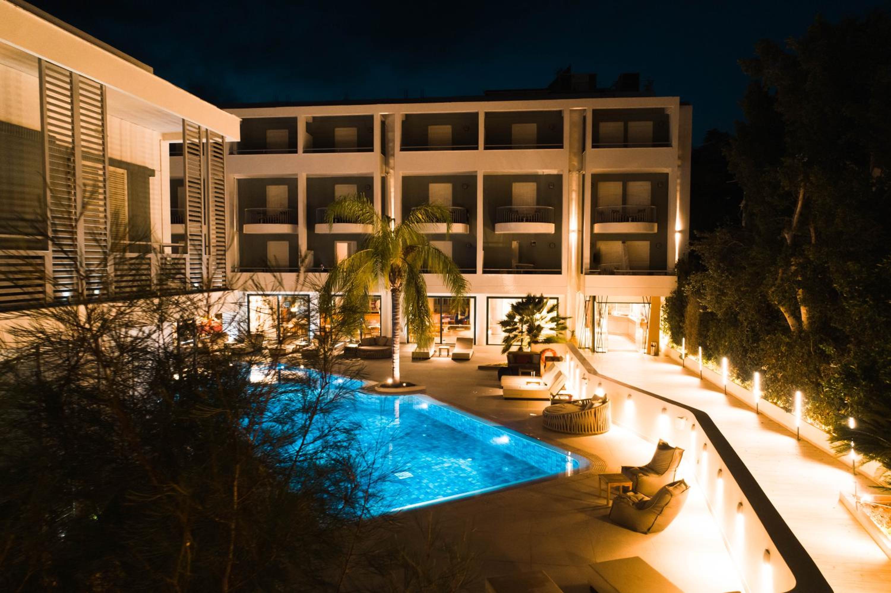 Flisvos Royal Tolo,Nafplio>>Iria,4 star
