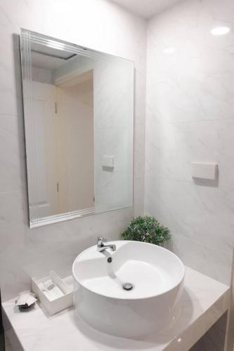 bnb98 silom