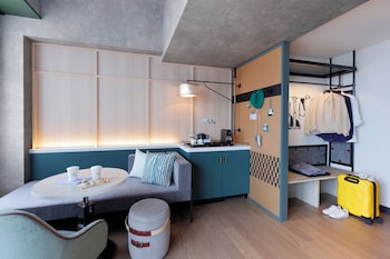 caption by hyatt namba osaka