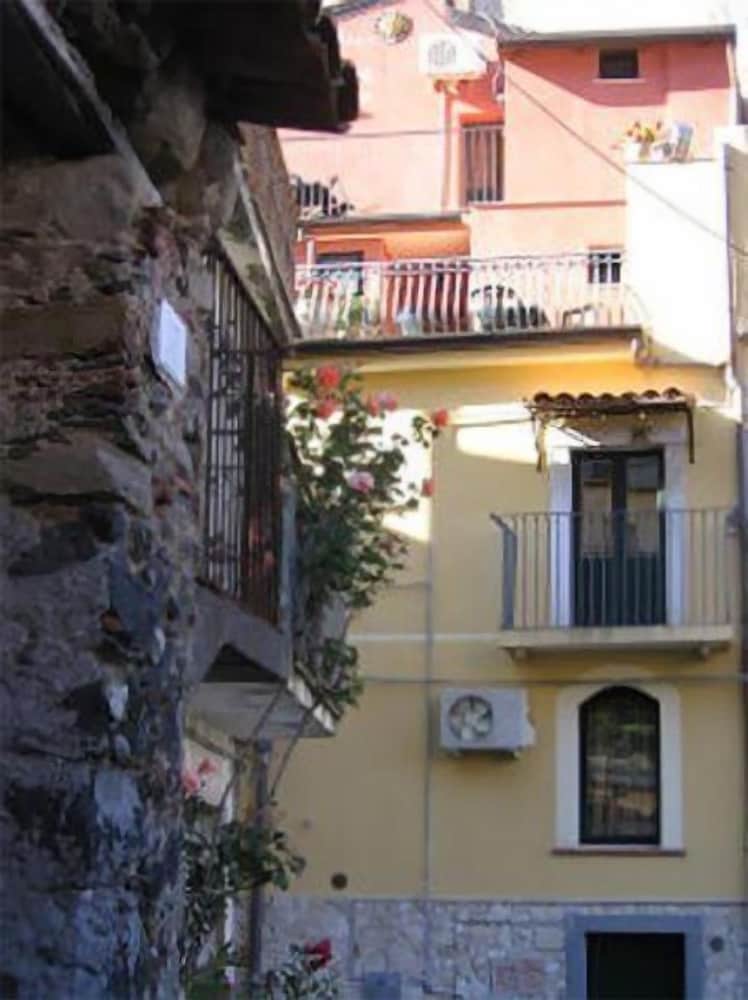 albergo diffuso borgo santa caterina quartiere ebraico