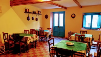 Albergo Diffuso Borgo Santa Caterina "Quartiere Ebraico",Near Castle Of Robert Lauria,3 star