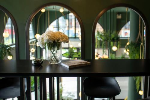 cher hostel bangkok