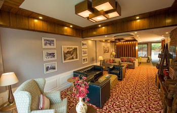 The Retreat Mashobra,,3 star