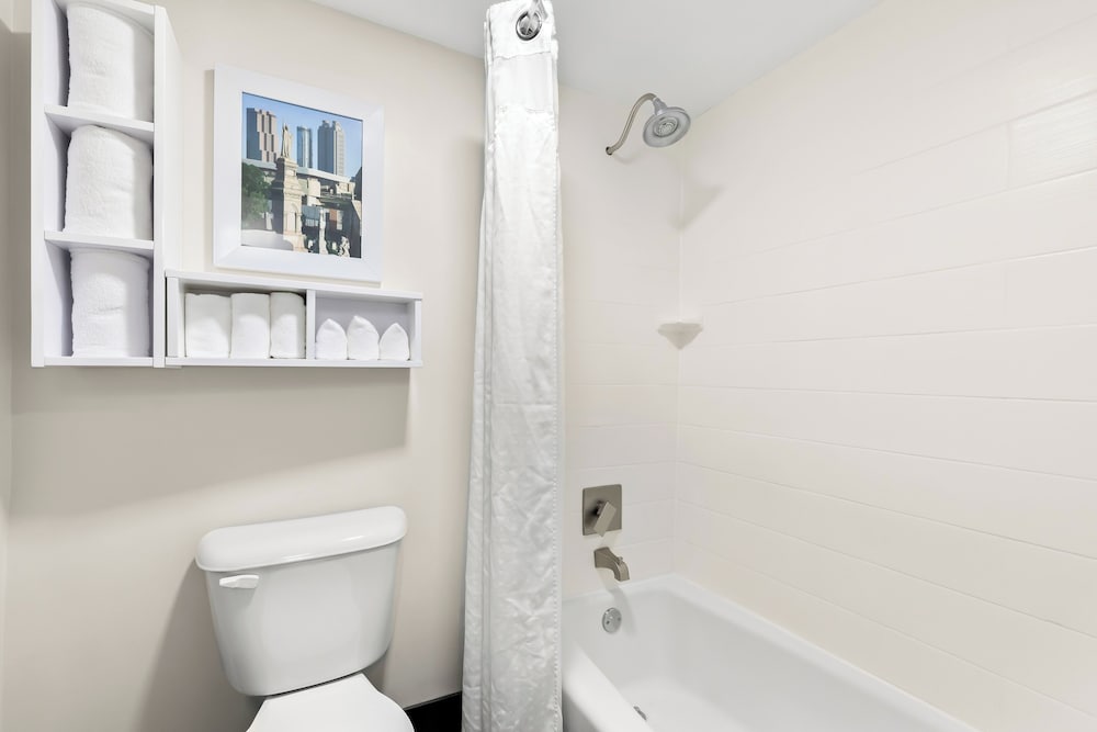 holiday inn express atlanta galleria ballpark area