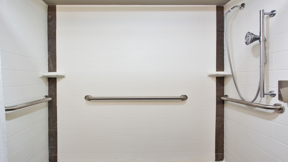 holiday inn express atlanta galleria ballpark area