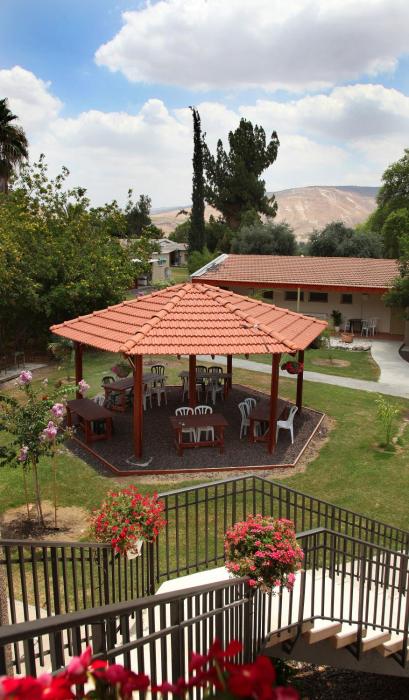 shaar hagolan kibbutz country lodging