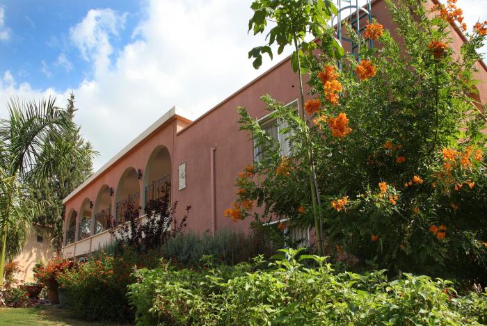 shaar hagolan kibbutz country lodging