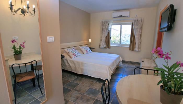 shaar hagolan kibbutz country lodging