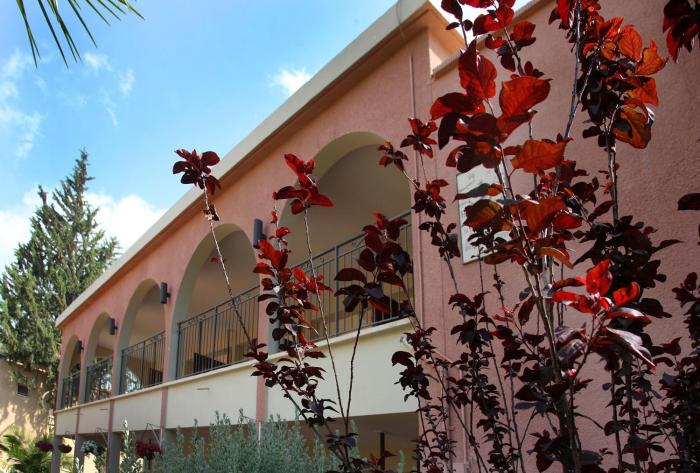 shaar hagolan kibbutz country lodging