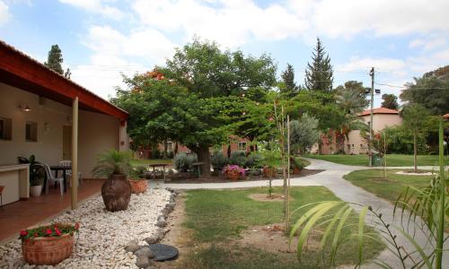 shaar hagolan kibbutz country lodging