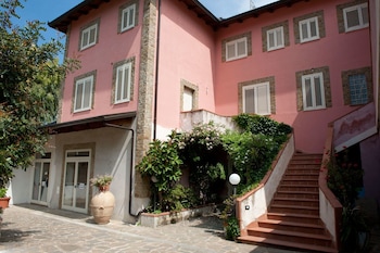 Agriturismo Eucalipto,In Perdifumo,1 star