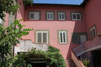 Agriturismo Eucalipto,In Perdifumo,1 star