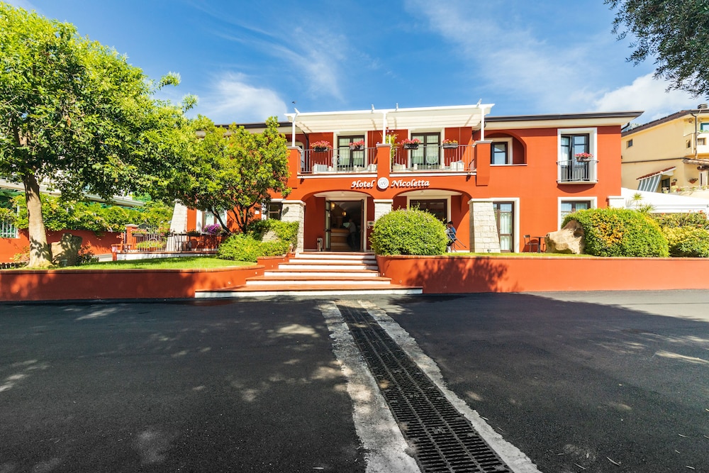 nicoletta hotel