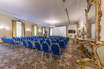 Grand Hotel Telese,Arzano>>Aiello Del Sabato,4 star