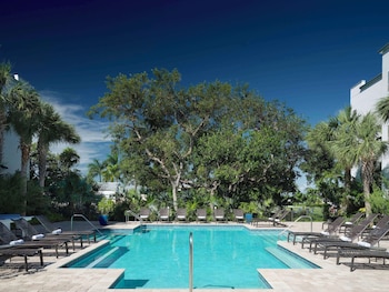 faro blanco resort and yacht club marathon curio by hilton