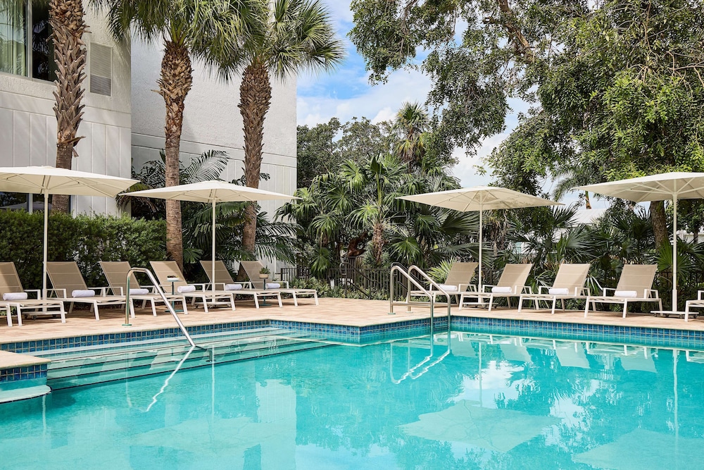 faro blanco resort and yacht club marathon curio by hilton