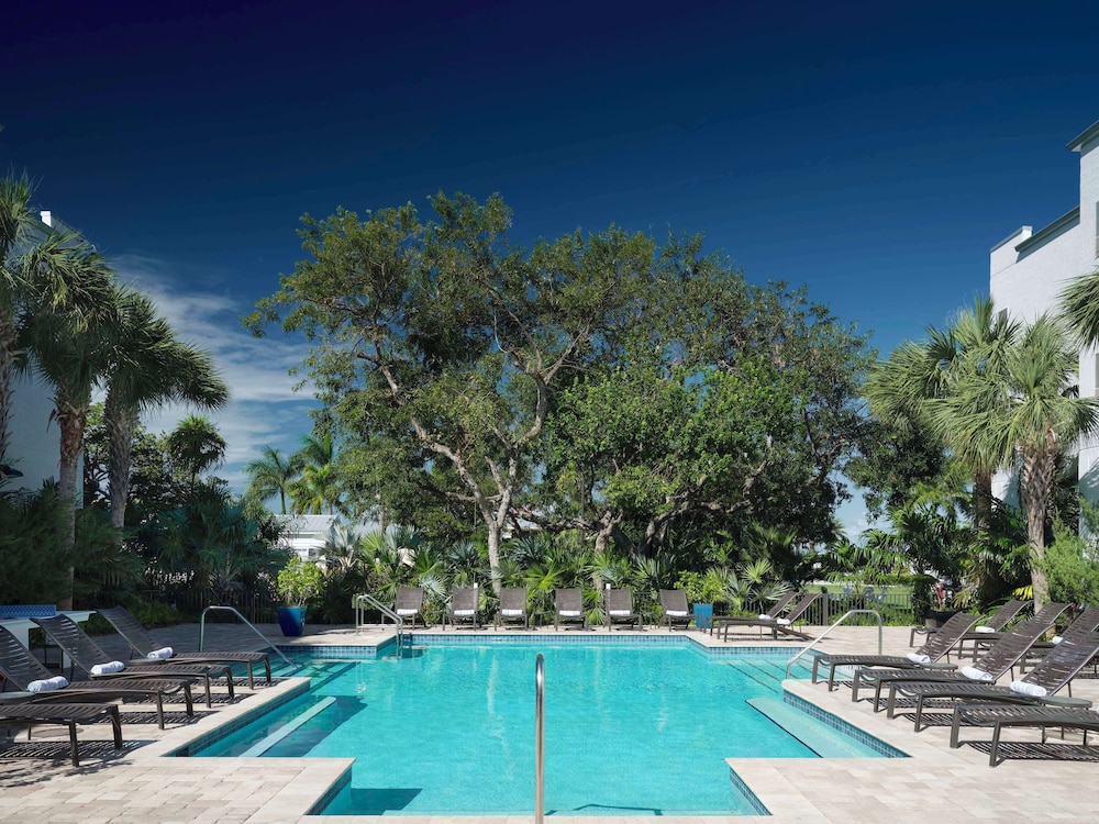 faro blanco resort and yacht club marathon curio by hilton