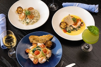 faro blanco resort and yacht club marathon curio by hilton