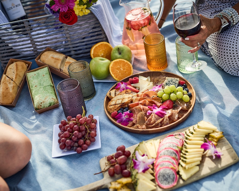 faro blanco resort and yacht club marathon curio by hilton