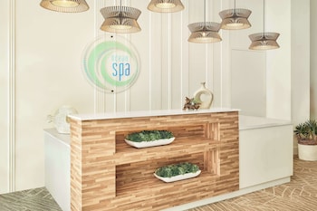 faro blanco resort and yacht club marathon curio by hilton