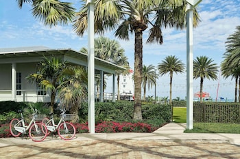 faro blanco resort and yacht club marathon curio by hilton