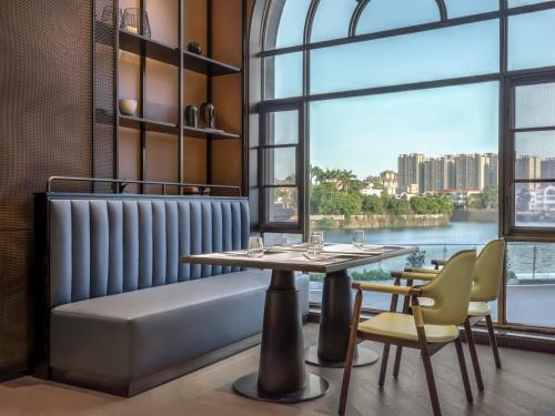 four points by sheraton yangjiang city center