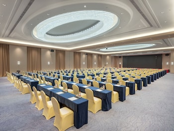 four points by sheraton yangjiang city center