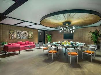four points by sheraton yangjiang city center