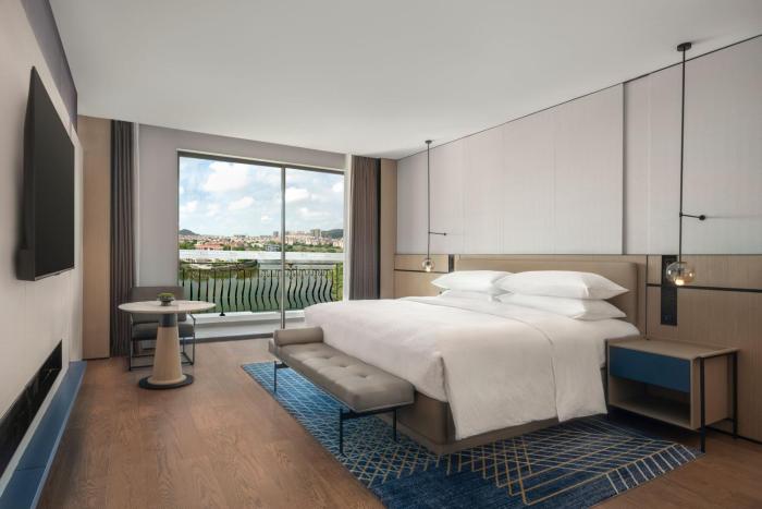 four points by sheraton yangjiang city center