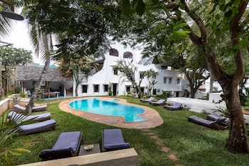 kijani hotel