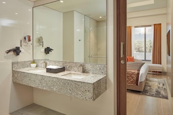 grand westside hotel