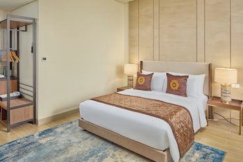 grand westside hotel