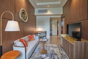 grand westside hotel