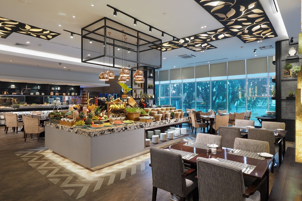 cambridge hotel medan