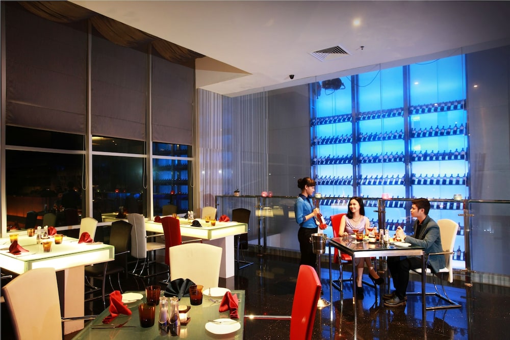 cambridge hotel medan