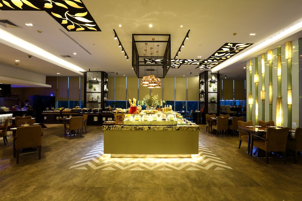 cambridge hotel medan