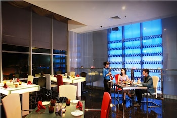 cambridge hotel medan