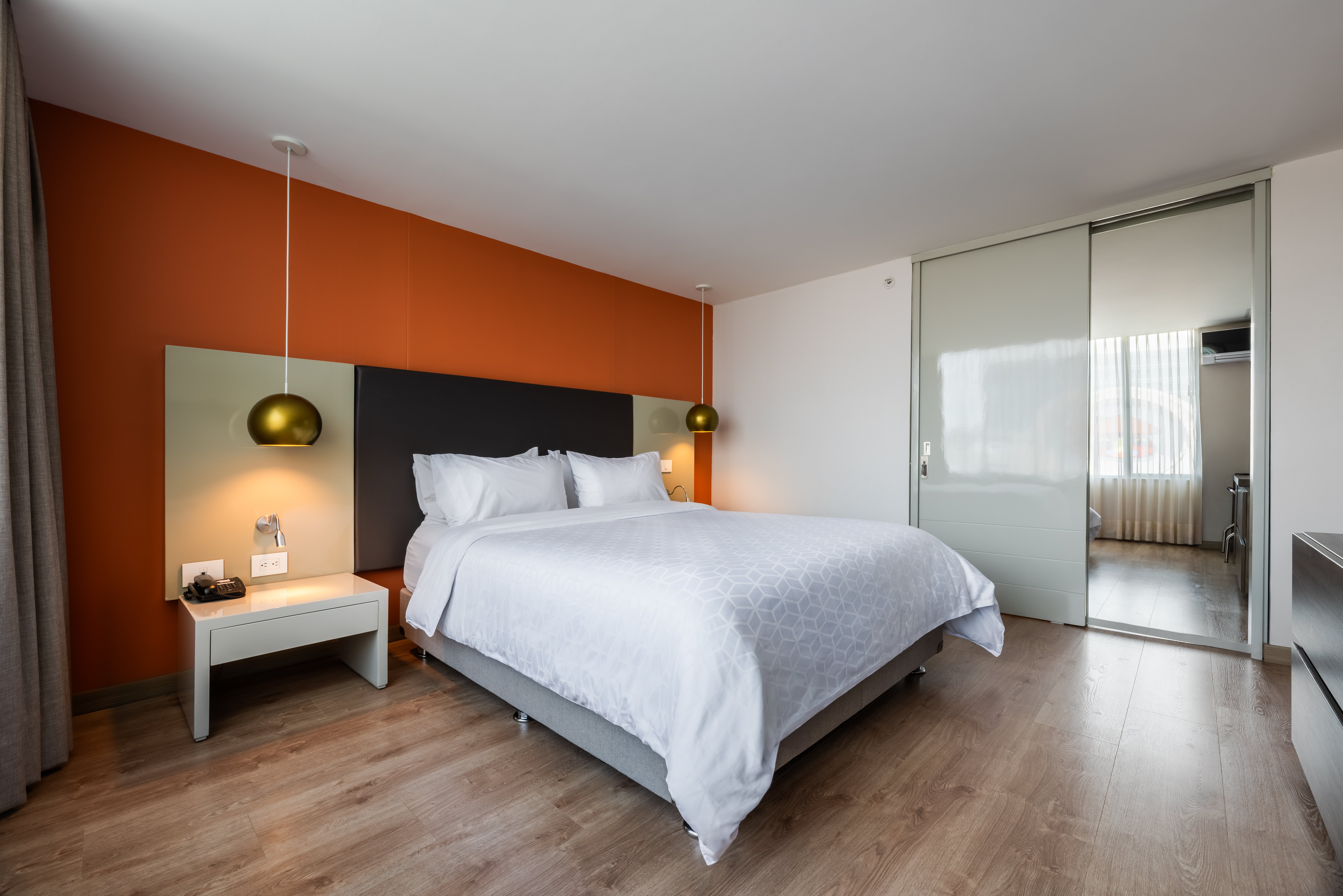 holiday inn express medellin by ihg