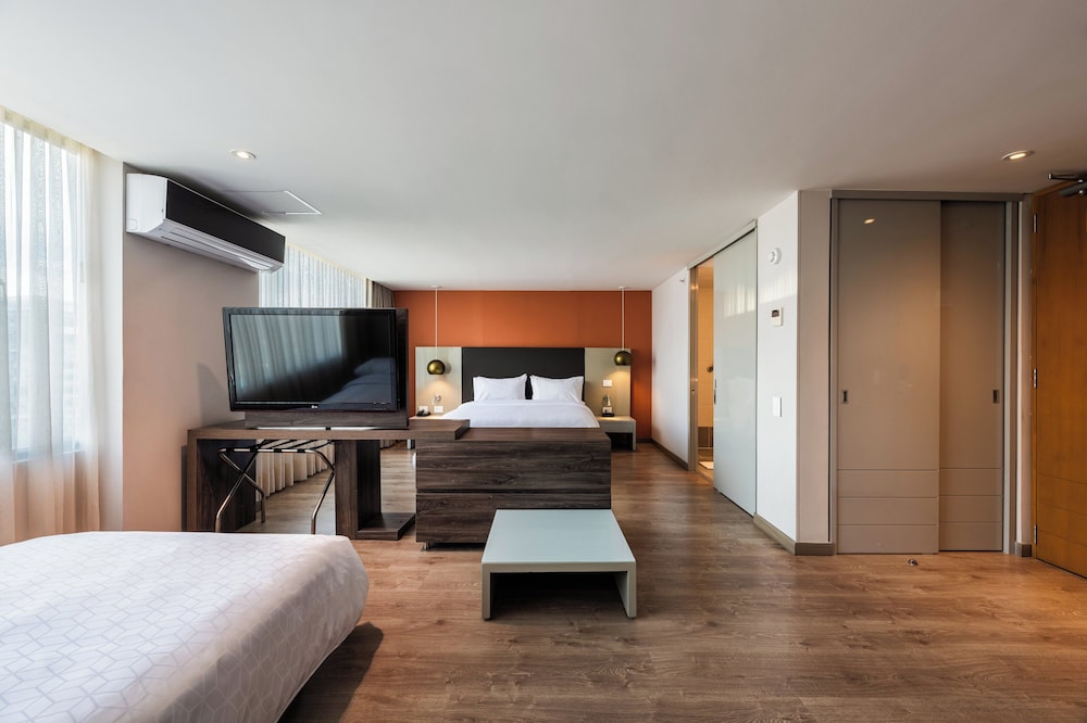 holiday inn express medellin by ihg