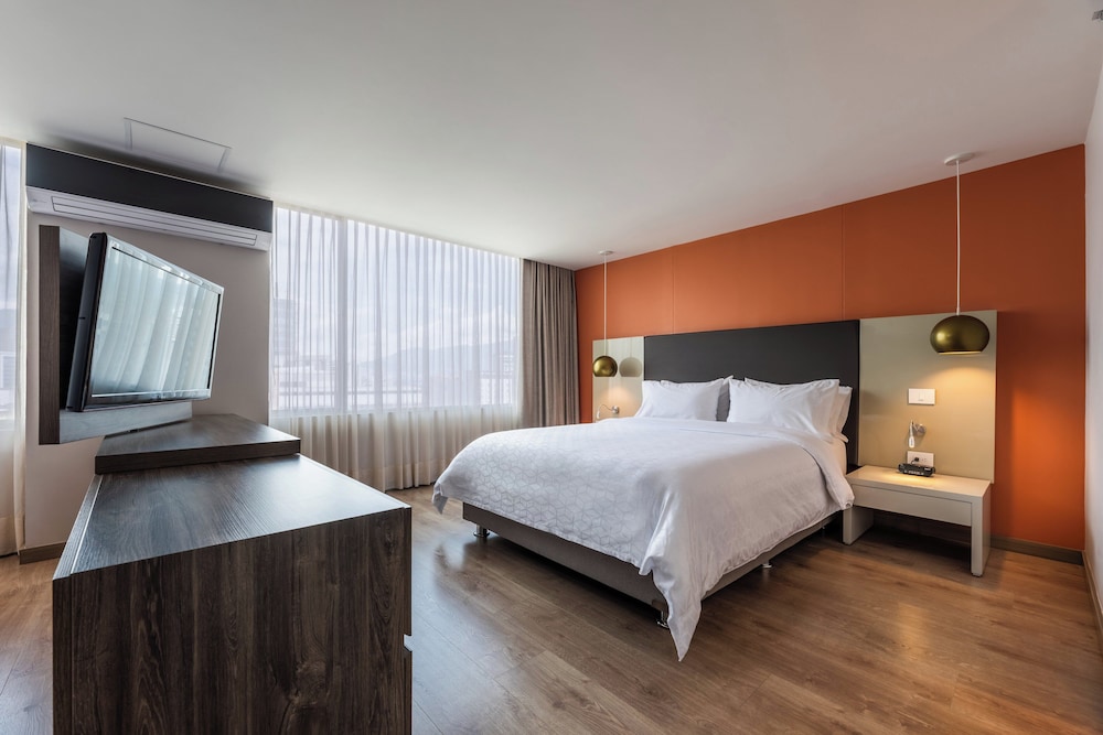holiday inn express medellin by ihg
